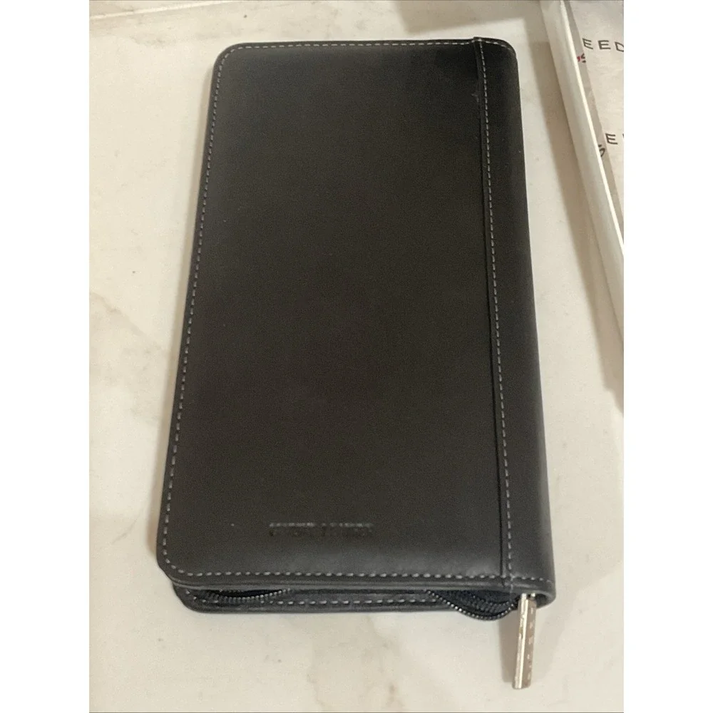 MLB Alumni Leed's Black Genuine Leather Zip Travel Wallet Passport Organizer NEW